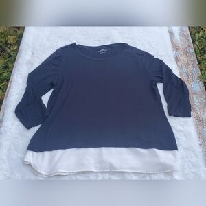 Women's Black and White Size LARGE